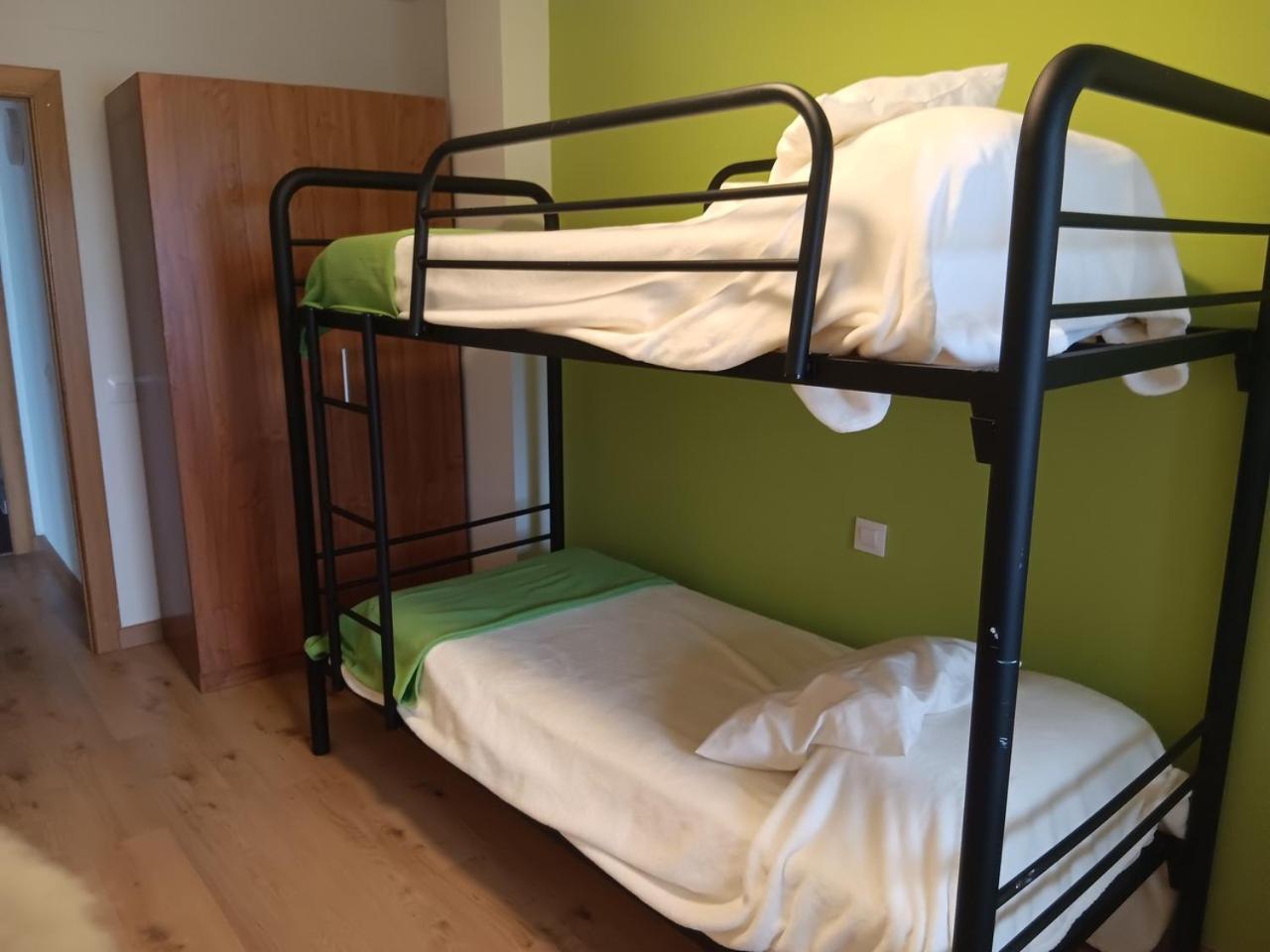 Apartamentos Bon Repos Santa Susanna Bagian luar foto