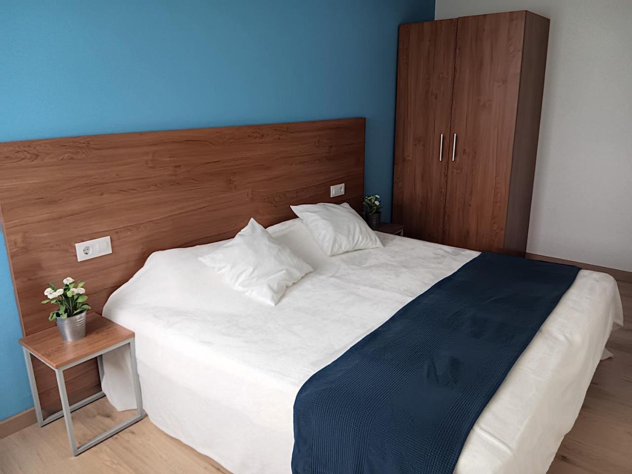 Apartamentos Bon Repos Santa Susanna Bagian luar foto