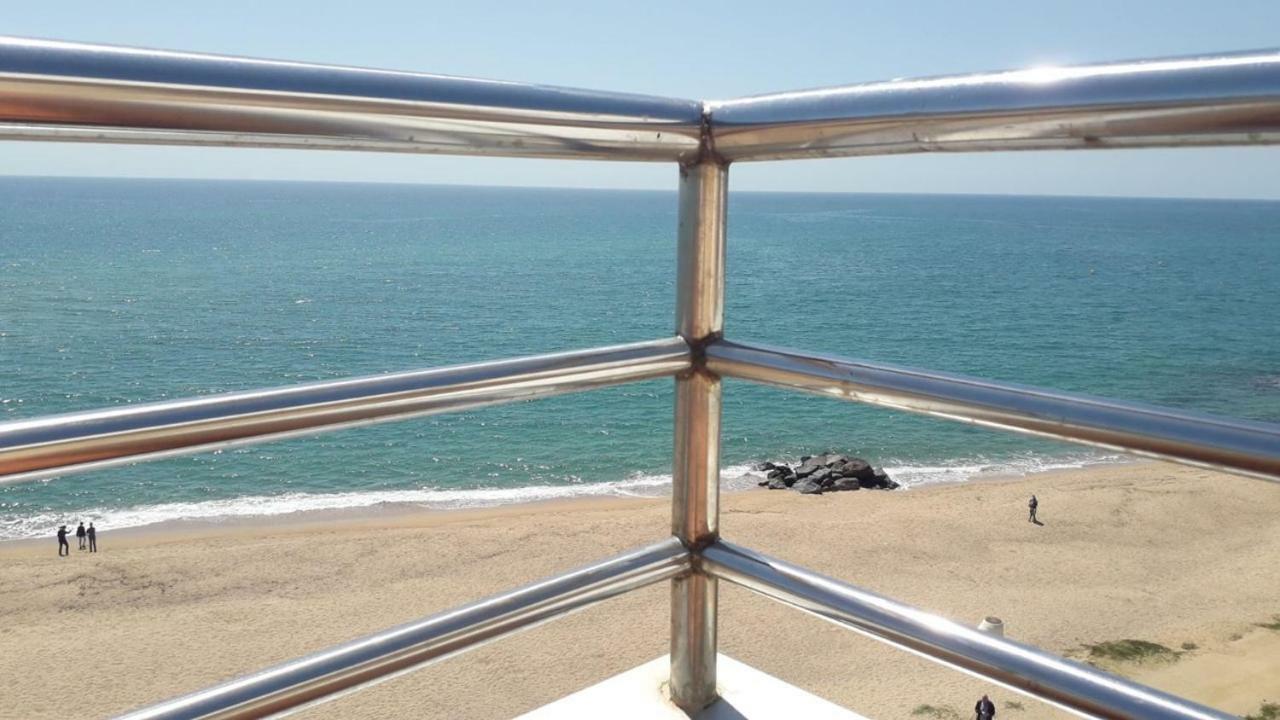 Apartamentos Bon Repos Santa Susanna Bagian luar foto